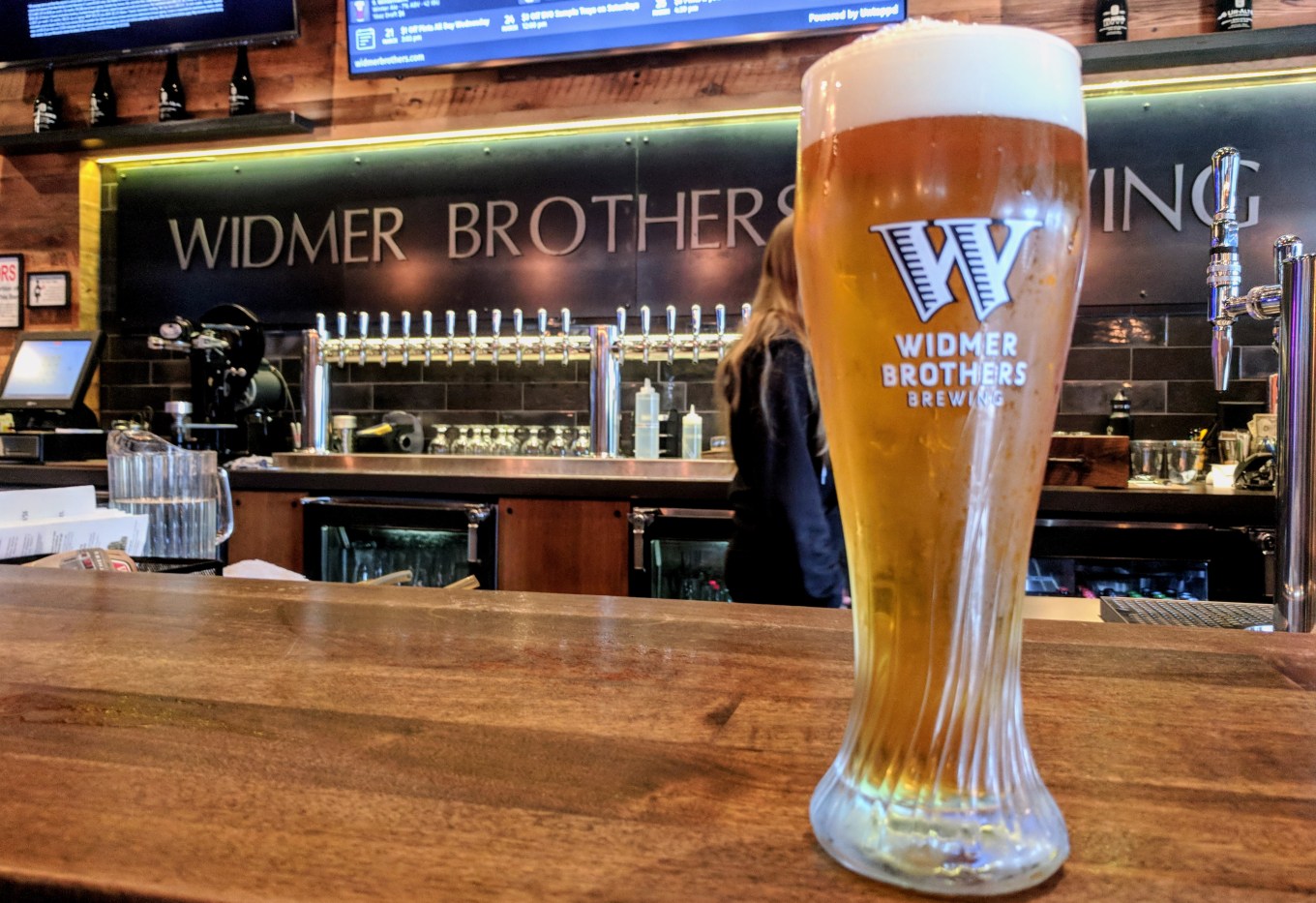 Widmer Brothers Pub Hefe Portland Oregon